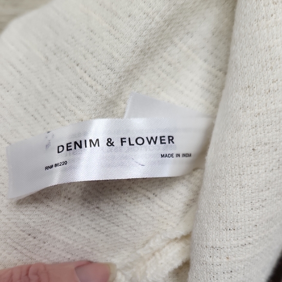 Denim & Flower Cream Textured Button Down Shirt - Picture 3 of 5